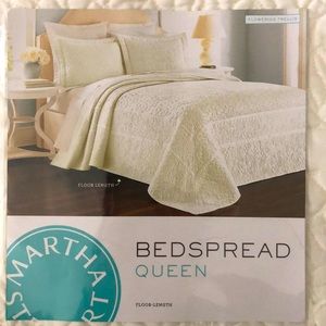 queen size bedspread